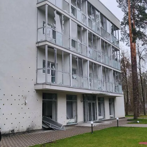 Російські окупанти знищили базу Міжнародної тенісної академії під Києвом (фото)