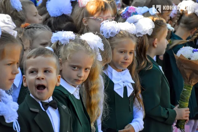 Освітяни хочуть компенсації за перший дзвоник 1-го вересня