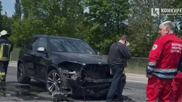 У Луцьку біля «Кромберга» – сильна автотроща (відео)