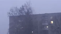 Замело за лічені хвилини: Луцьк накрив шалений вітер зі снігом (відео)