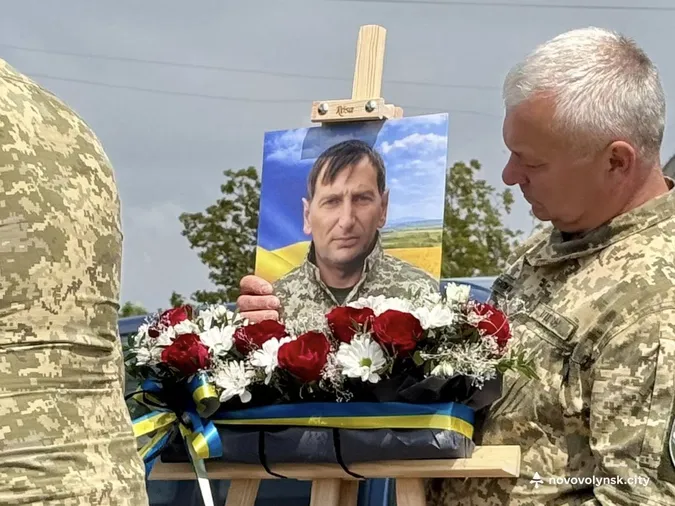 На Волині попрощалися з Героєм Олександром Грабовим (фото)