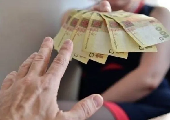 Директор підприємства на Волині «домальовував» зарплату, але різницю вже відшкодував