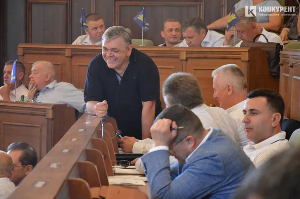 Як обирали нову голову Волиньради та хто потрапив «під роздачу» Кварцяного