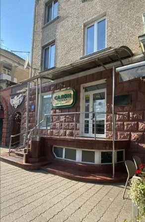 Продають розкішний бутік у серці Луцька (фото)