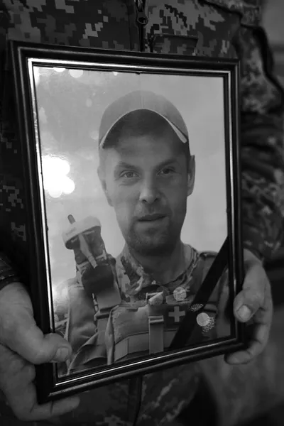 У Луцьку попрощалися із загиблим на Запоріжжі Сергієм Мезенцевим (фото)