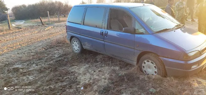 П’яний волинянин на авто хотів подражнити прикордонників, але влетів у паркан (фото)