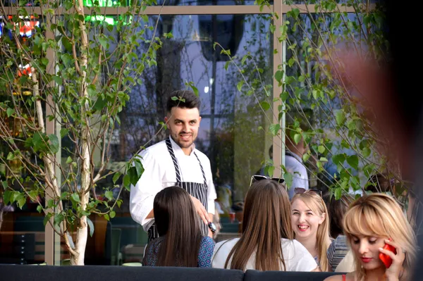 Шеф-кухар «Dj Cafe Ring» Олександр Лисик