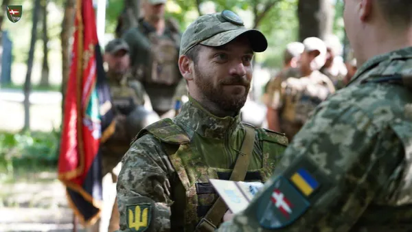 В День прапора бійцям 14 ОМБр вручили нагороди (фото)