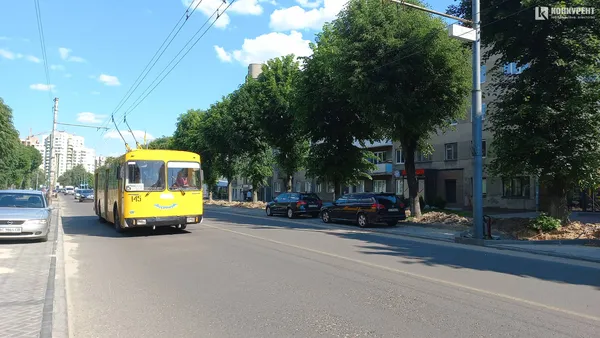 Лучани масово скаржаться на громадський транспорт: що кажуть у міській раді (фото)