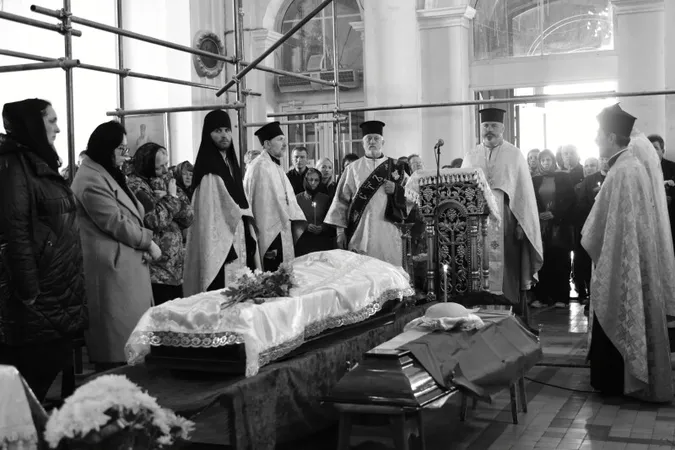 У Луцьку попрощалися із загиблим воїном Русланом Собуцьким (фото, відео)