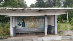 На Волині під час ремонту доріг хочуть знести зупинки з мозаїкою (фото)