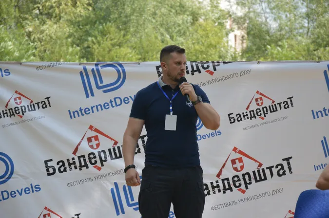 Білецький пояснив, чому прогулює засідання Ради