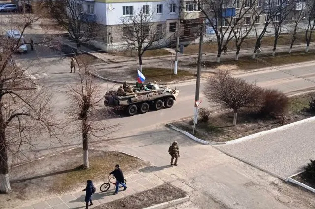 Окупанти почали «операцію зі згортання» під Балаклією та Ізюмом