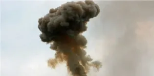 На Рівненщині внаслідок ворожої атаки загорілася цивільна спецтехніка