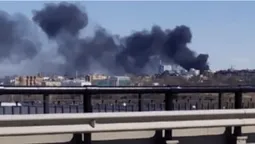 У російській пєрмі горить недобудований авіатехнікум (відео)