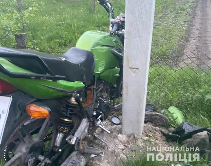 П'яний волинянин на мотоциклі протаранив стовп (фото)