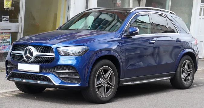 Головний казначей Волині придбав Mercedes-Benz за 84 тисячі доларів