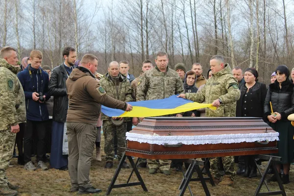 На Волині прощались з Героєм Олександром Мельником (фото)