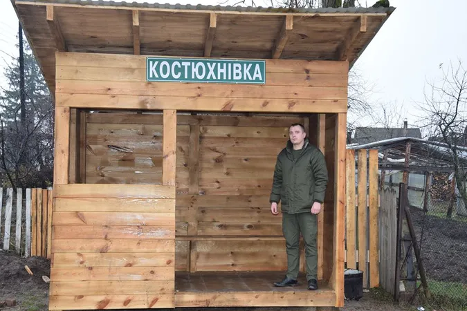 На Волині у двох селах встановили екозупинки (фото)