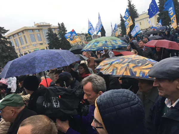 На Театральному майдані у Луцьку – зустріч із Михайлом Саакашвілі (фото)