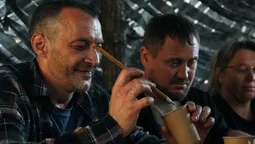 Творчий підхід до відпочинку: Князівські воїни опановують східну каліграфію (фото)