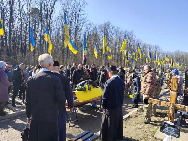 Ківерцівська громада попрощалася з матросом Олександром Бакальцем