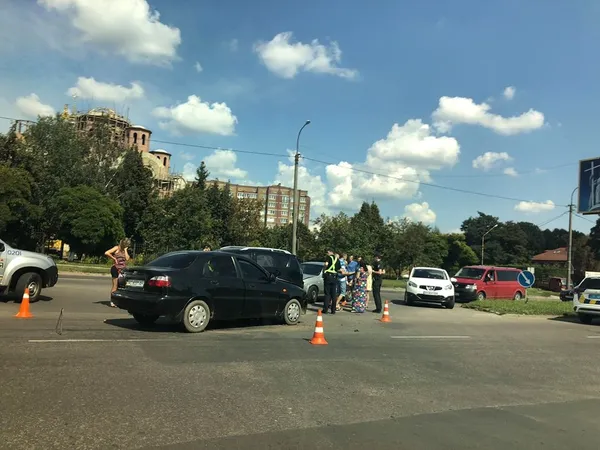 У Луцьку на перехресті вулиць сталася аварія (фото)