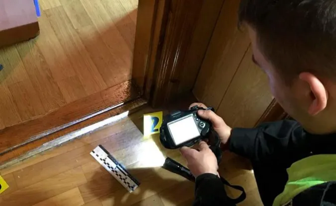 Зарізали й винесли гроші: ковельчанка знайшла у квартирі мертвого чоловіка