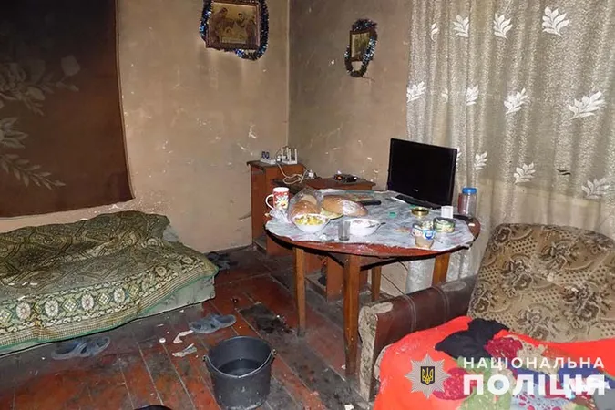 Тіло хотів закопати: на Тернопільщині юнак вбив сусіда, бо той чіплявся до матері (фото, відео)