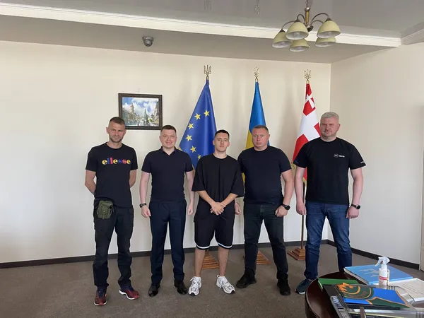 Юрій Погуляйко вручив обласну відзнаку YAKTAKу (фото)