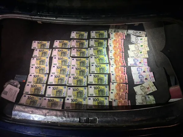 Рукавички, рятувальний жилет і €3200: таксист із Волині готував ухилянта до переправлення через Тису