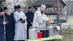 Як митрополит Михаїл освячував воду у Луцькводоканалі (фото)