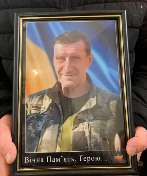 У Луцькому районі попрощалися із загиблим 53-річним воїном Сергієм Романюком (фото)