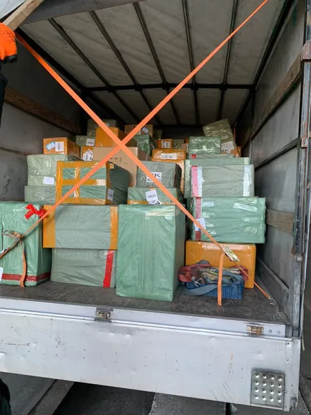 В «Ягодині» виявили партію смартфонів і годинників на 300 тисяч (фото)