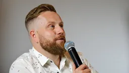 Опублікували відеоверсію зустрічі лучан із Романом Хорзовим (відео)