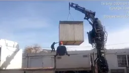 На Старому ринку в Луцьку продовжують зносити контейнери (відео)