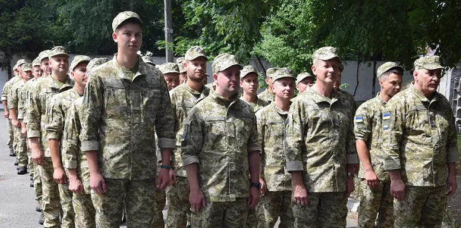 Волинських резервістів відправили на збори до Черкащини (фото)
