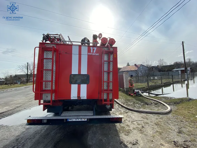 З городів волинян відкачали понад 600 кубів води (фото)