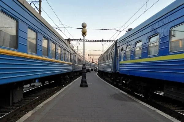 «Укрзалізниця» змінює графік руху поїздів