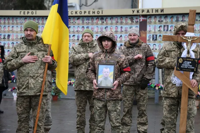 Загинув рік тому: у Луцьку провели в останню дорогу Сергія Мацюка (фото)