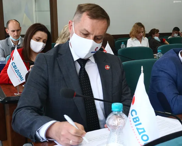 У Луцьку просять облаштувати дві зупинки (АДРЕСИ)