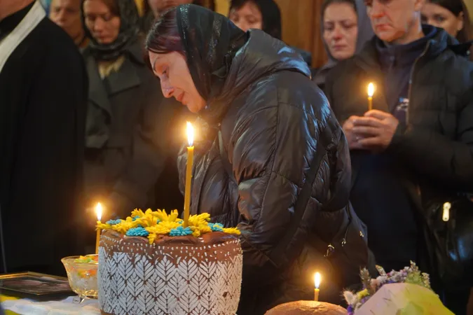 Було лише 22 роки: у Володимирі попрощалися із бійцем Ігорем Новицьким (фото)