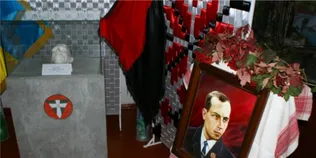 На Волині презентували посмертну маску Степана Бандери (фото)