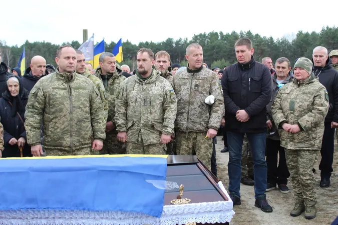 Востаннє додому: у Світязі похоронили волинського бійця Миколу Голінчука