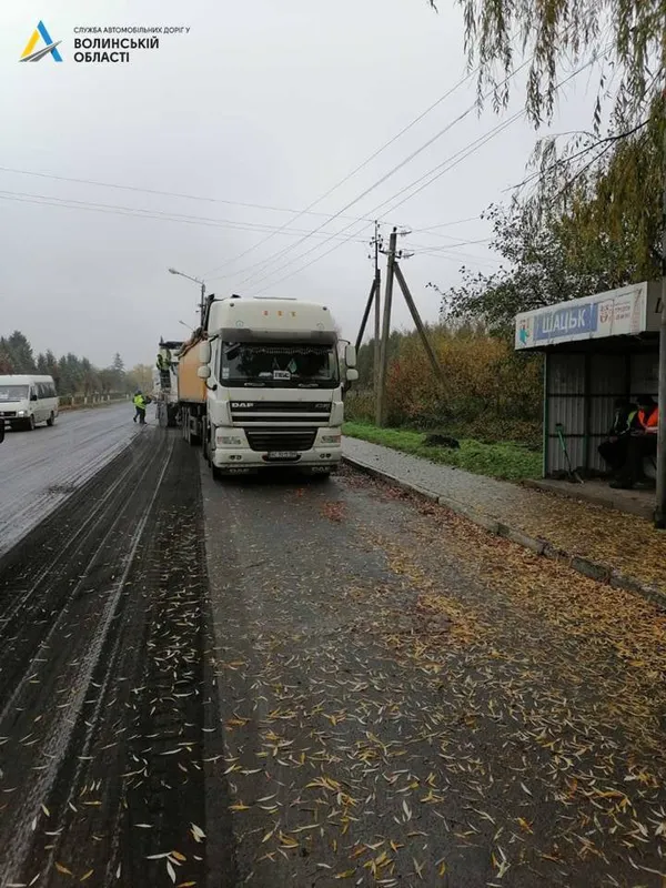 На Волині ремонтують дорогу до Шацьких озер (фото)