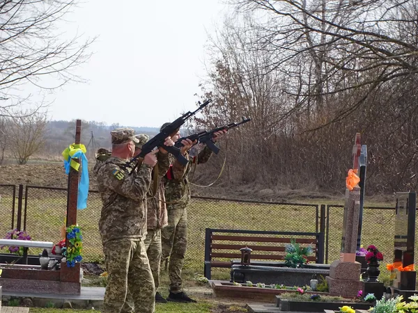 На Волині попрощалися із 38-річним матросом Олександром Слебіком (фото)