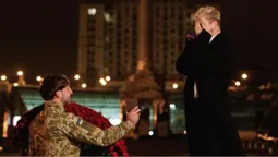 «Я сказав «так»: співак Melovin заручився із парамедиком ЗСУ (фото)