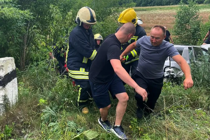 На Волині чоловіки випили по 300 грамів горілки та везли авто в ремонт: як покарали водія через ДТП
