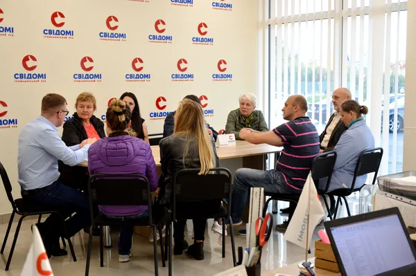 Дофінансувати та розподілити: лучани обурені саботуванням проекту «Округи без депутатів»