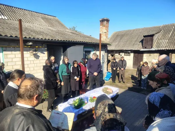 На Волині провели в останню дорогу 29-річного захисника Дмитра Різника (фото)